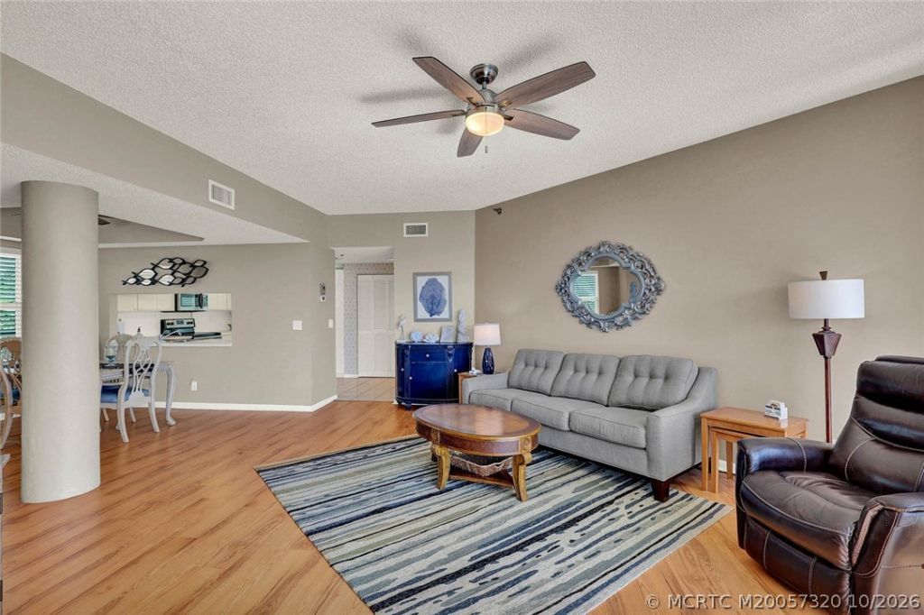 221 NE Plantation Road , Unit 403, Stuart, FL 34996 Photo