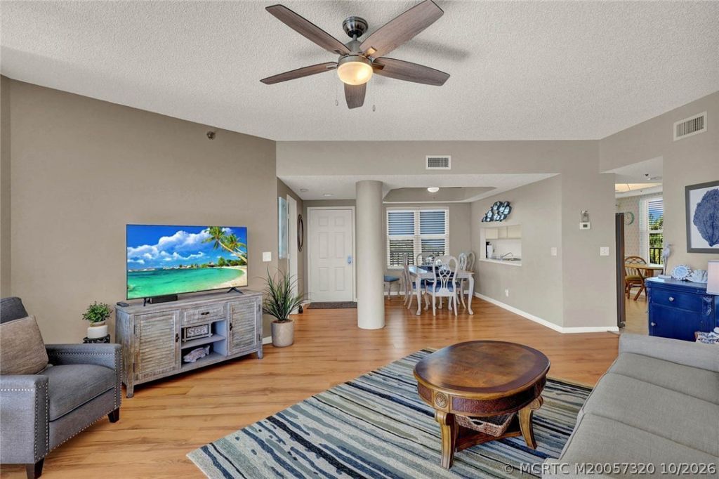 221 NE Plantation Road , Unit 403, Stuart, FL 34996 Photo