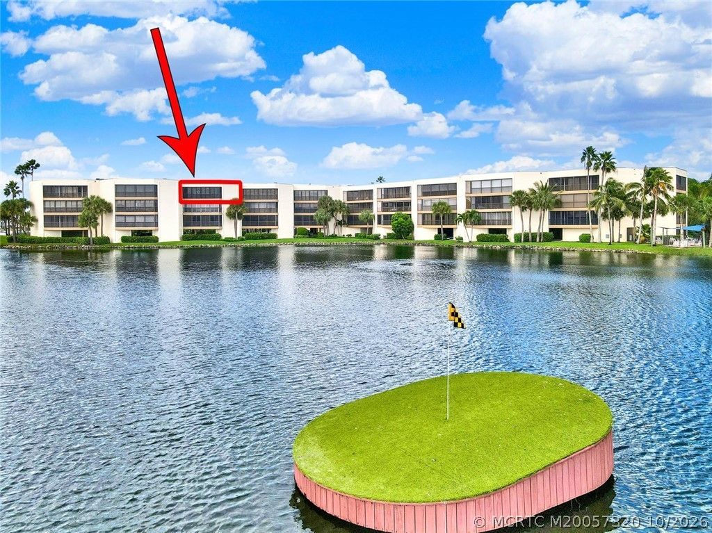 221 NE Plantation Road , Unit 403, Stuart, FL 34996 Photo