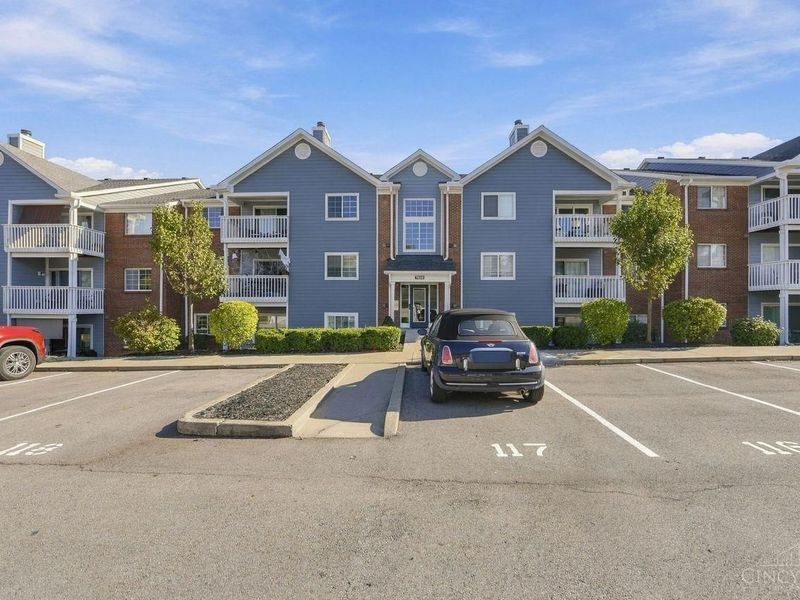 7636 Shawnee Lane, Unit 101, West Chester, OH 45069 Photo 2