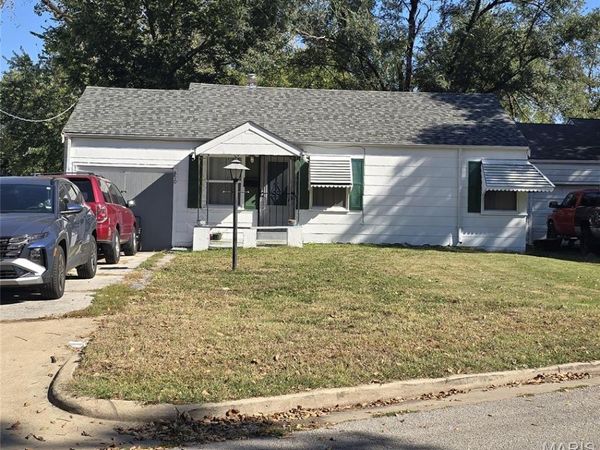310 Centre Avenue, St Louis, MO 63135