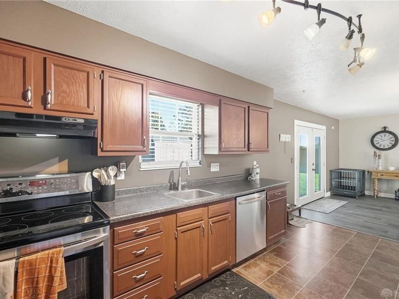1213 Sizemore Court, New Lebanon, OH 45345 Photo 19
