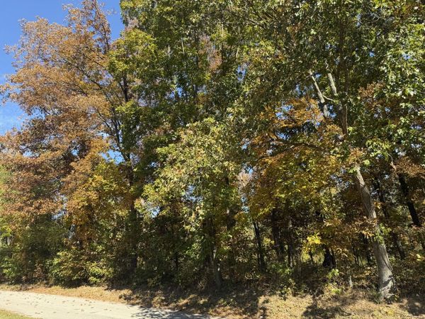 000 West Lake Road , Pinckneyville, IL 62274