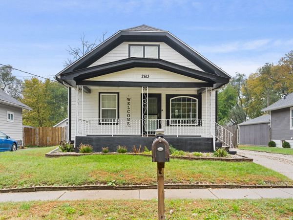 2613 S 6th Street , Rockford, IL 61109