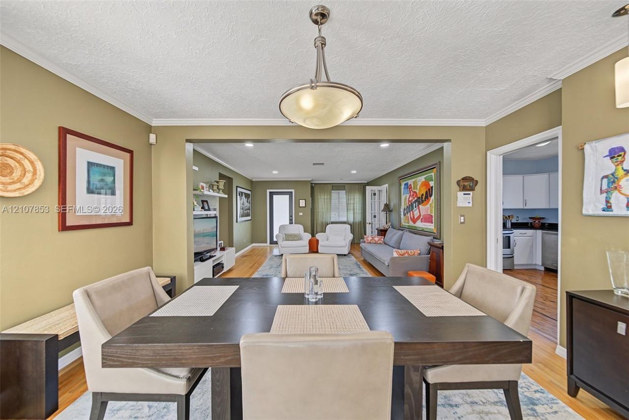 9205 N Miami Ave, Miami Shores, FL 33150 Photo