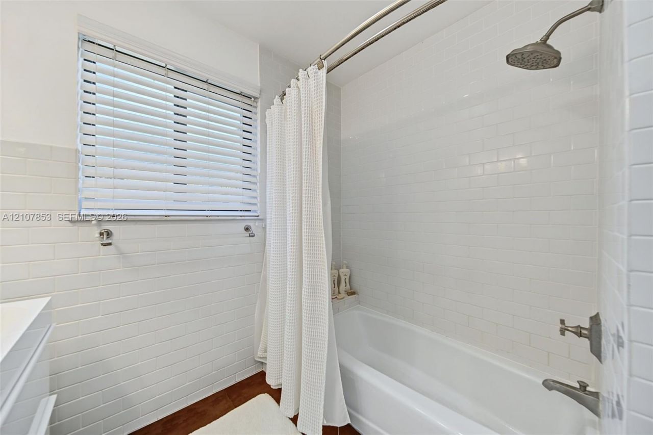 9205 N Miami Ave, Miami Shores, FL 33150 Photo