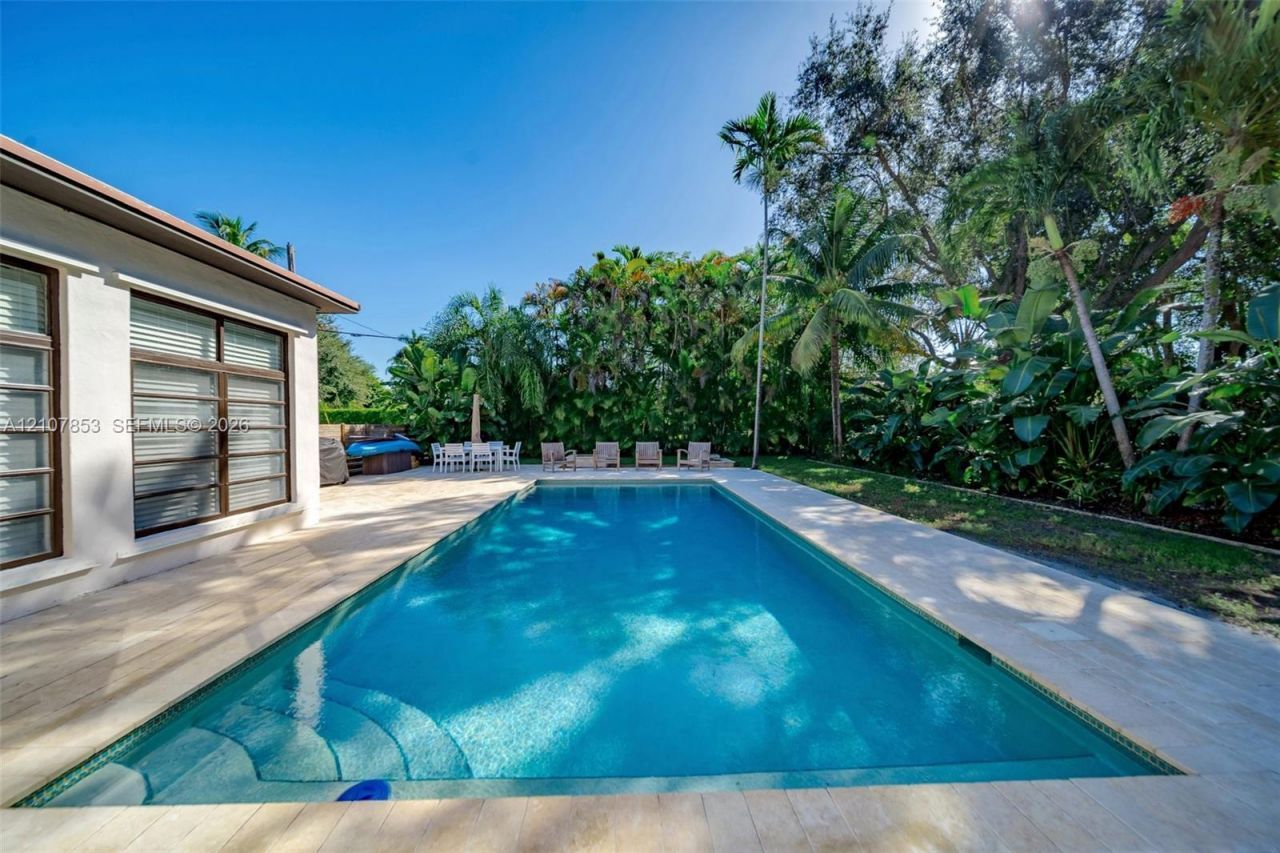9205 N Miami Ave, Miami Shores, FL 33150 Photo