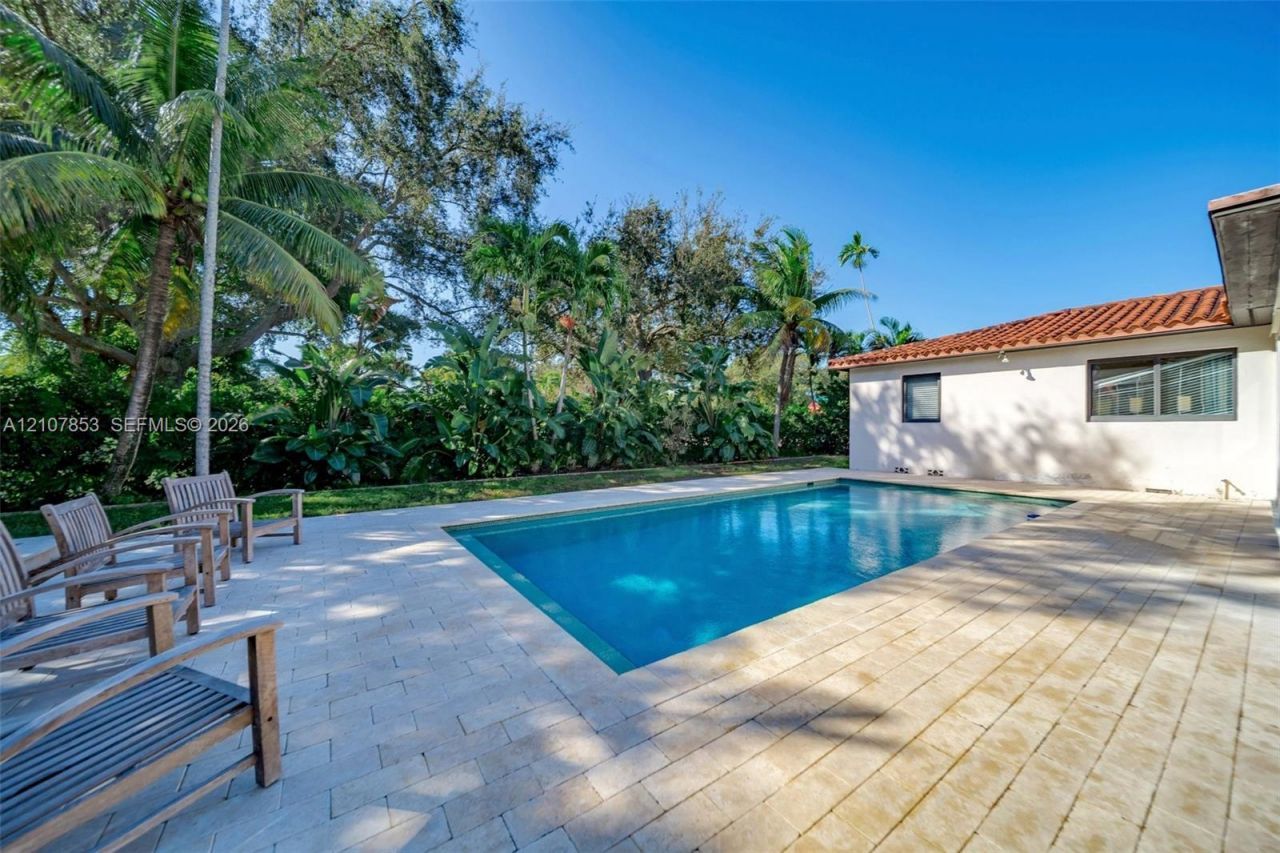 9205 N Miami Ave, Miami Shores, FL 33150 Photo