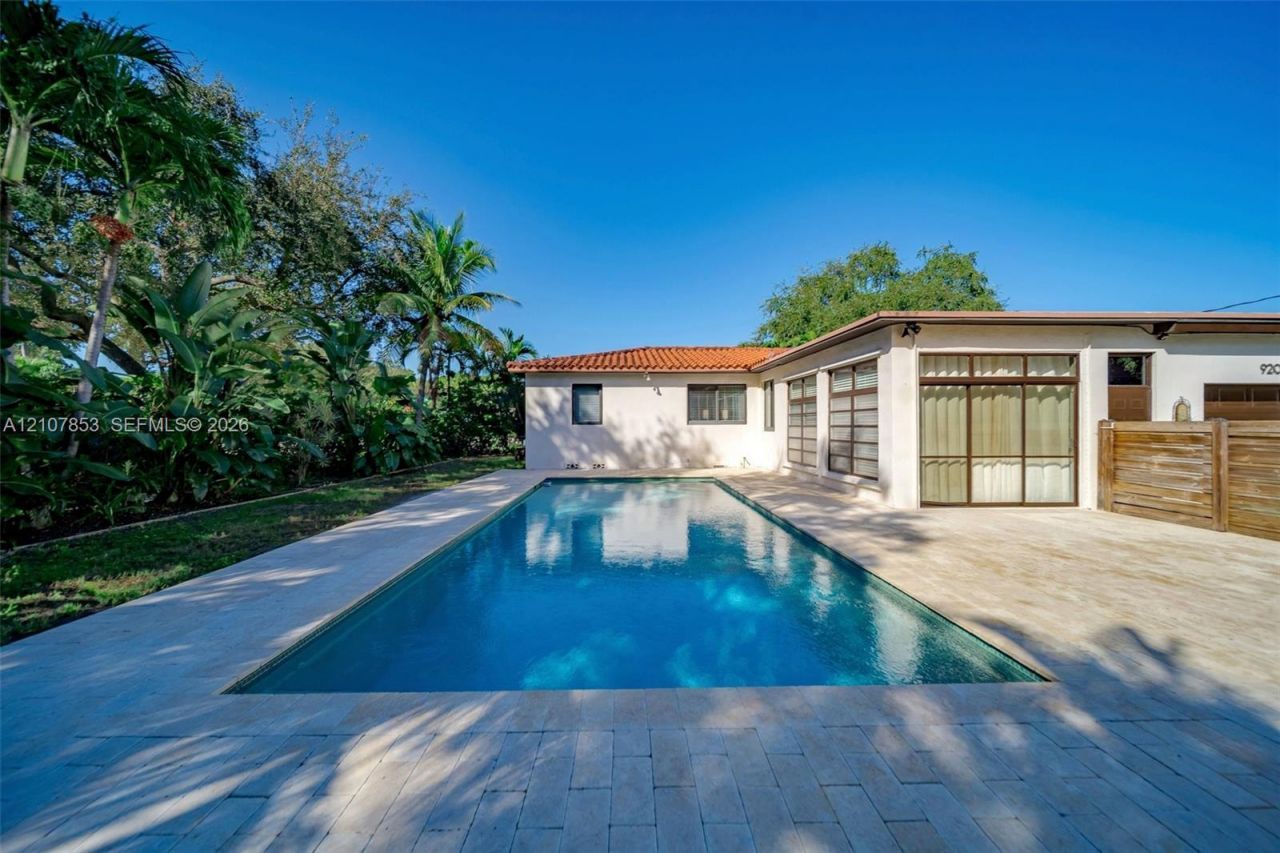 9205 N Miami Ave, Miami Shores, FL 33150 Photo