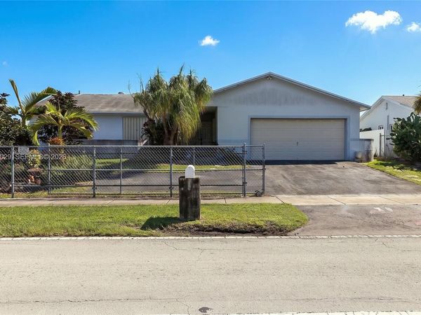 26201 SW 132nd Ave , Homestead, FL 33032
