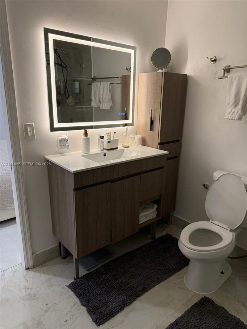 5020 Sheridan St , Unit 2, Hollywood, FL 33021 Photo