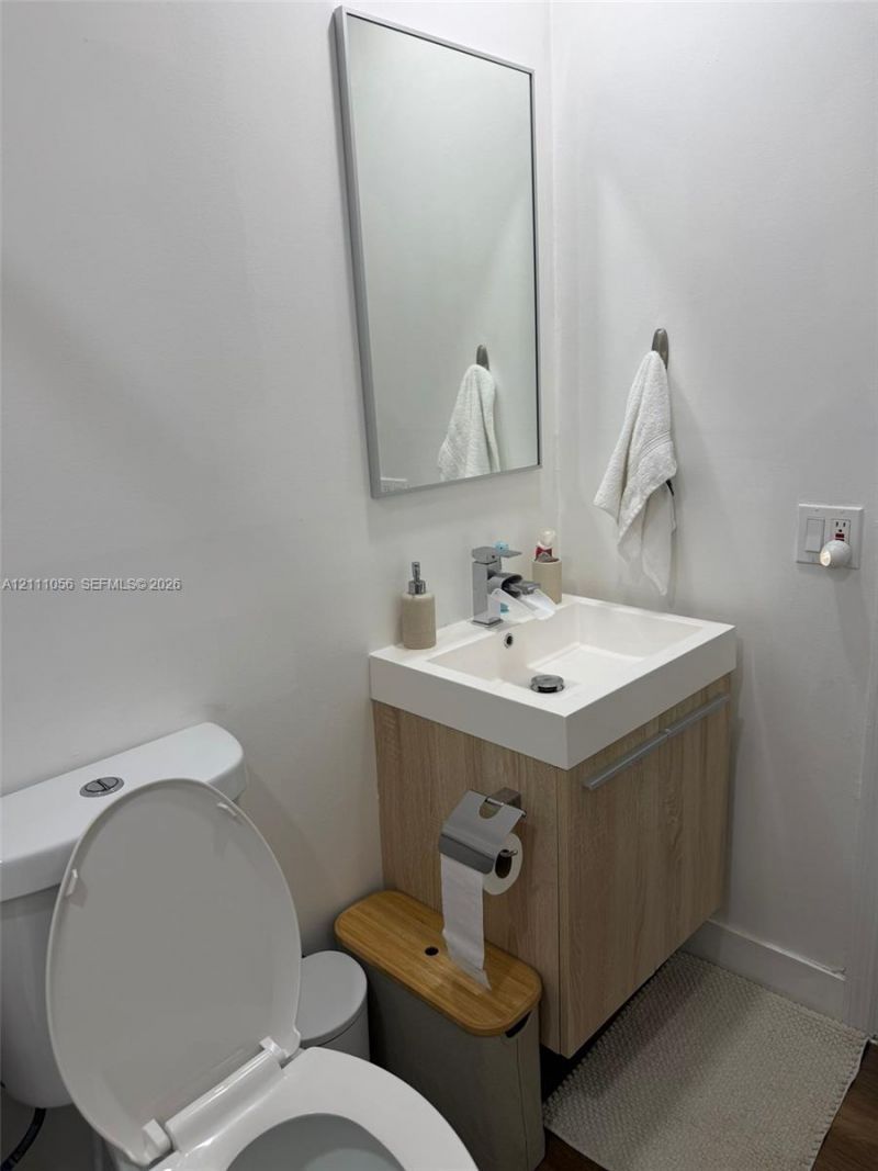 5020 Sheridan St , Unit 2, Hollywood, FL 33021 Photo