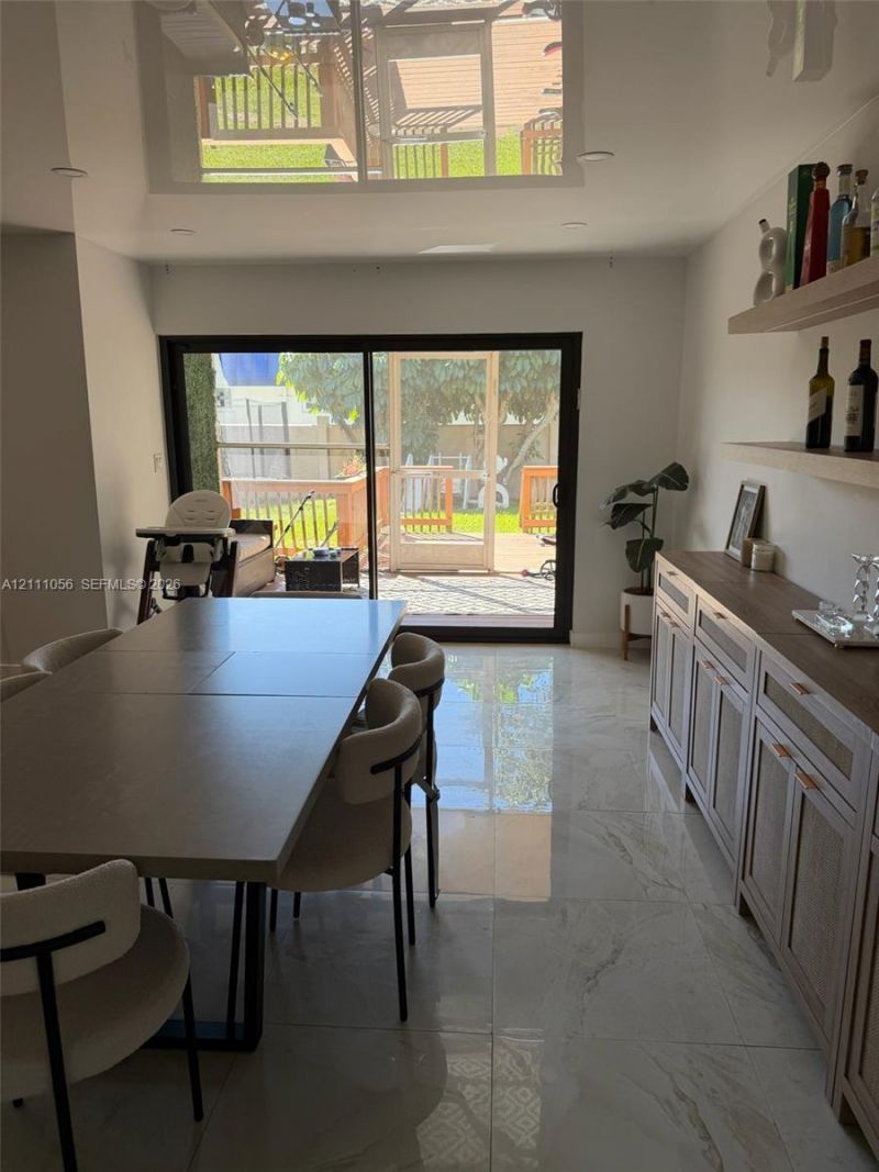 5020 Sheridan St , Unit 2, Hollywood, FL 33021 Photo