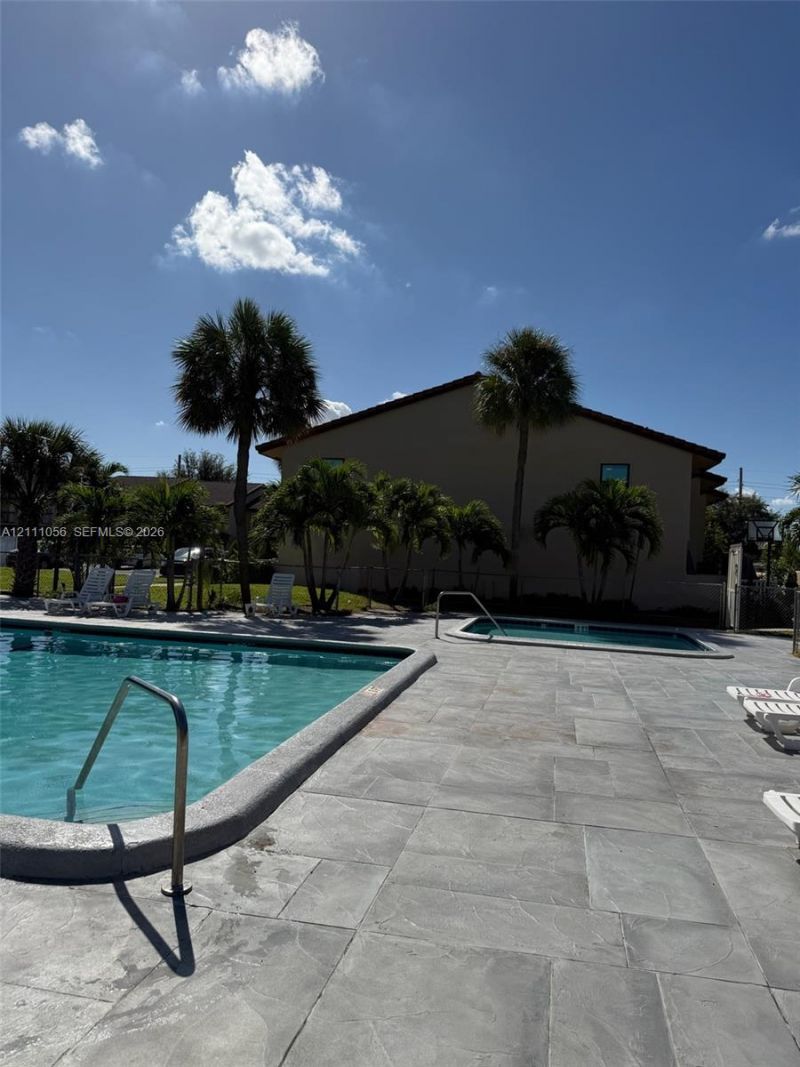 5020 Sheridan St , Unit 2, Hollywood, FL 33021 Photo