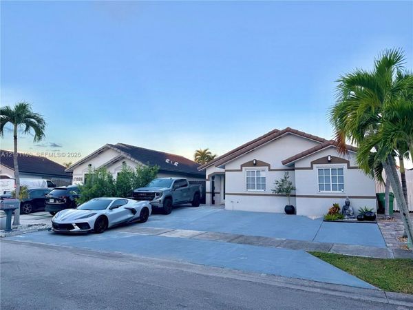 17918 SW 144th Ct , Miami, FL 33177