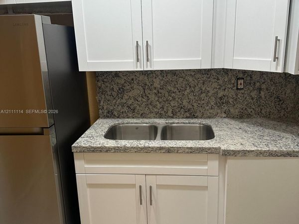 5832 NW 23rd St, Lauderhill, FL 33313