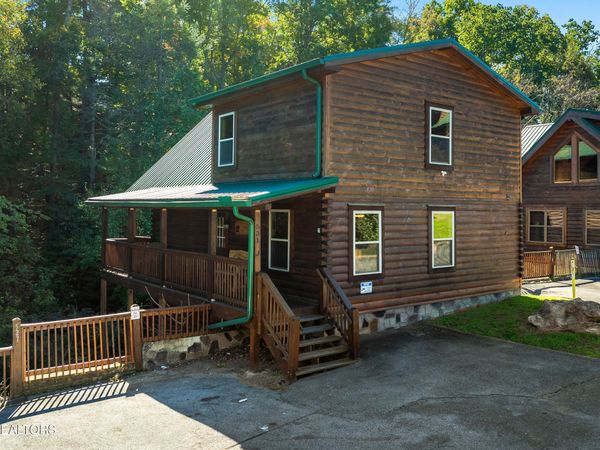 531 Blackberry Ridge Way, Pigeon Forge, TN 37863