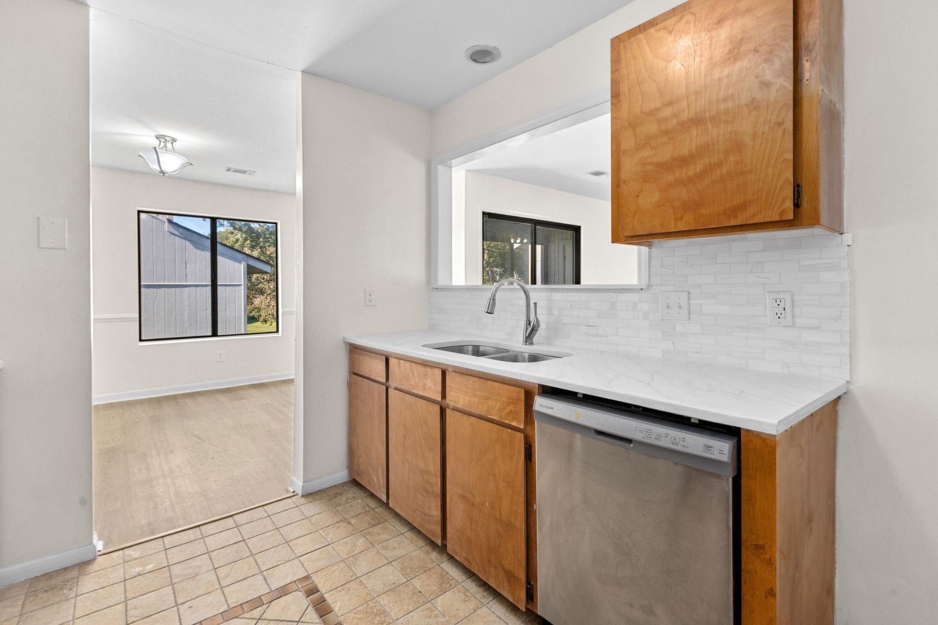 1005 Waterwood Drive Photo 11