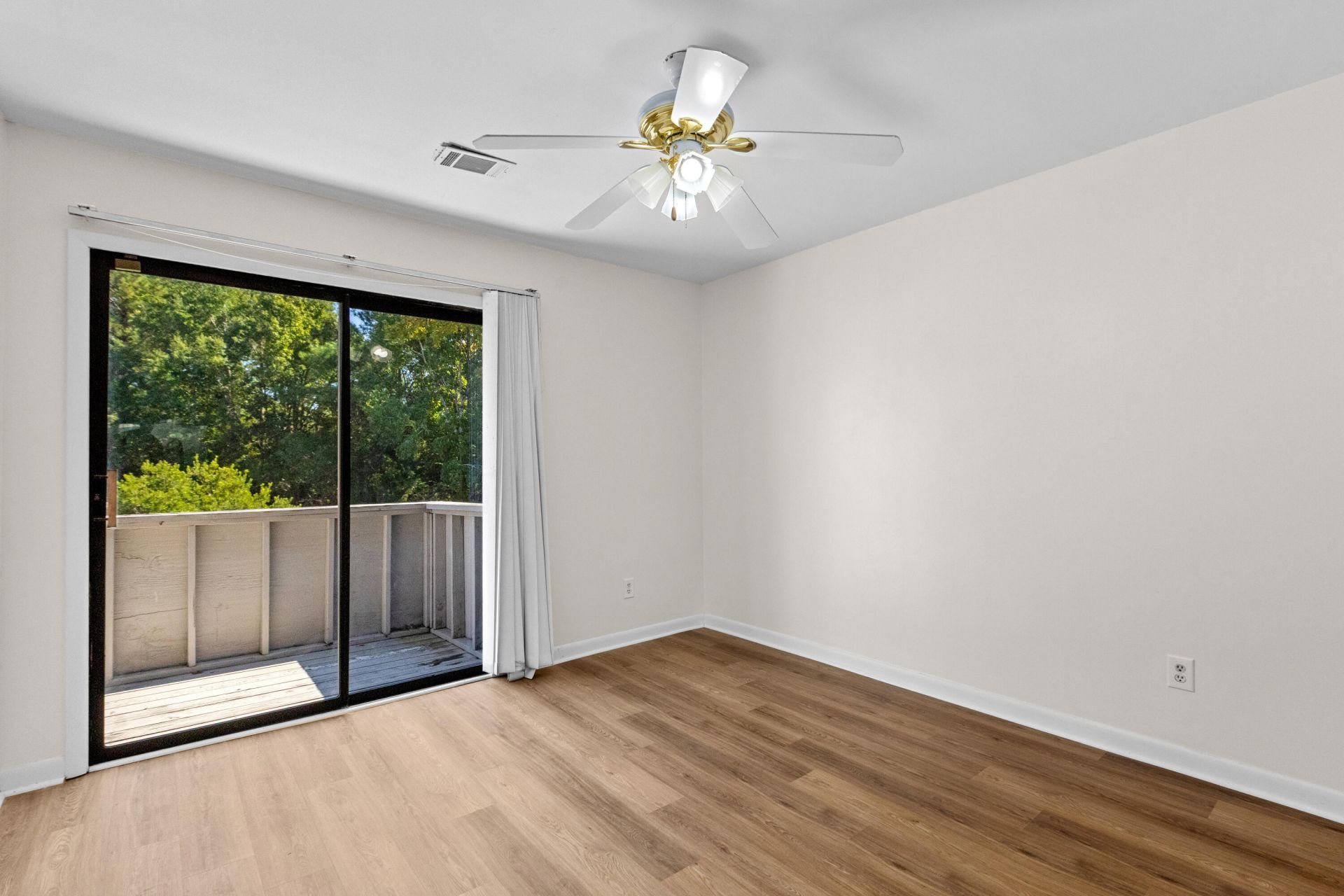 1005 Waterwood Drive Photo 13
