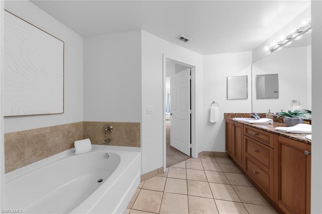 10009 Villagio Gardens Ln , Unit 206, Estero, FL 33928 Photo