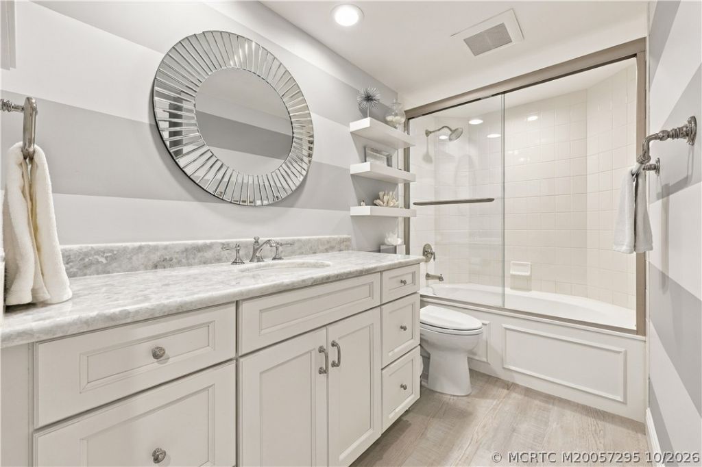 579 NE Plantation Road , Unit S205, Stuart, FL 34996 Photo