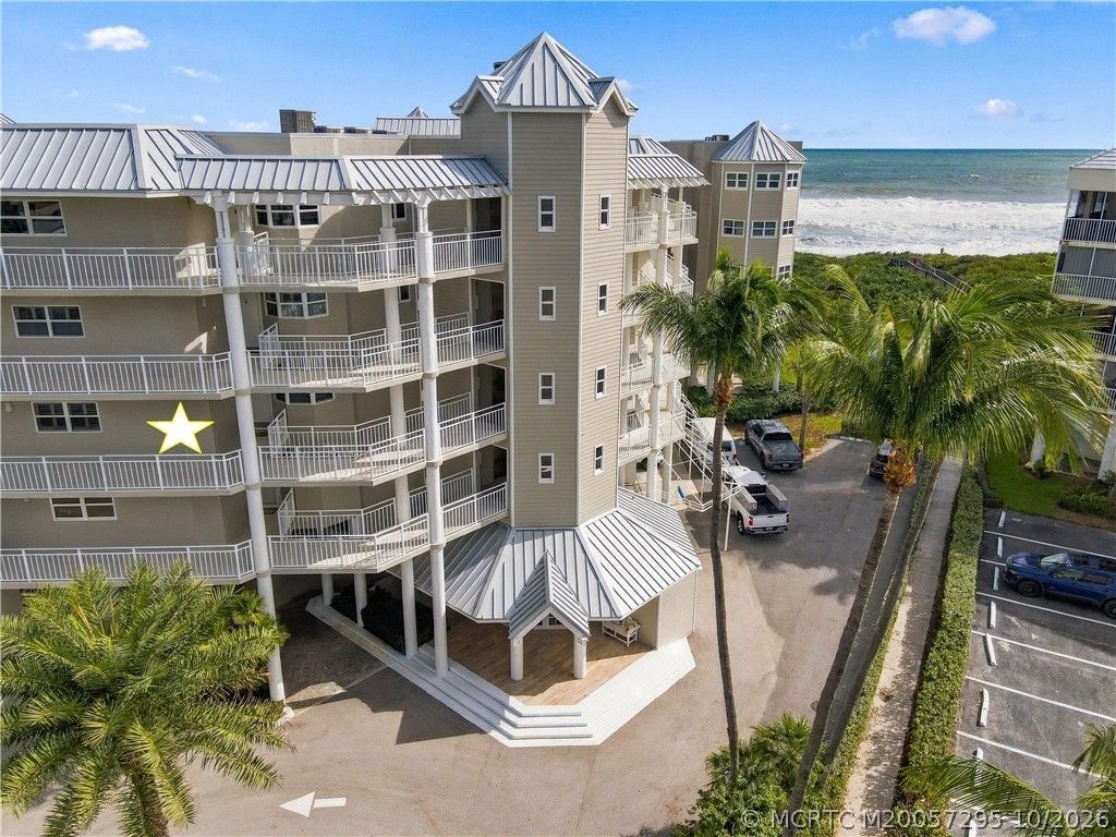 579 NE Plantation Road , Unit S205, Stuart, FL 34996 Photo