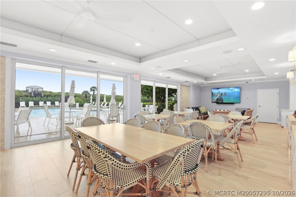 579 NE Plantation Road , Unit S205, Stuart, FL 34996 Photo