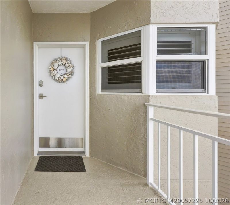 579 NE Plantation Road , Unit S205, Stuart, FL 34996 Photo