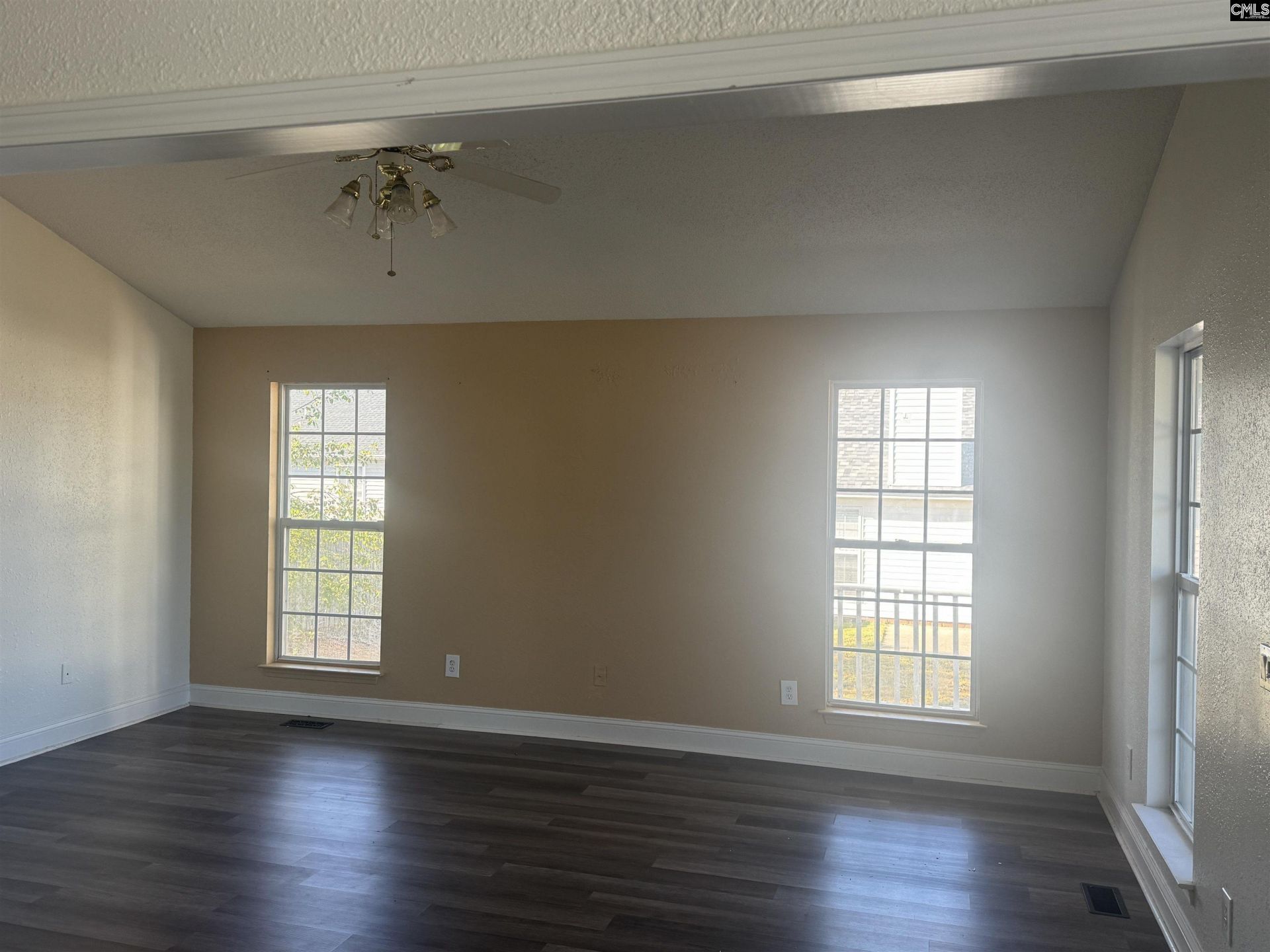 1104 May Oak Circle  Photo 6