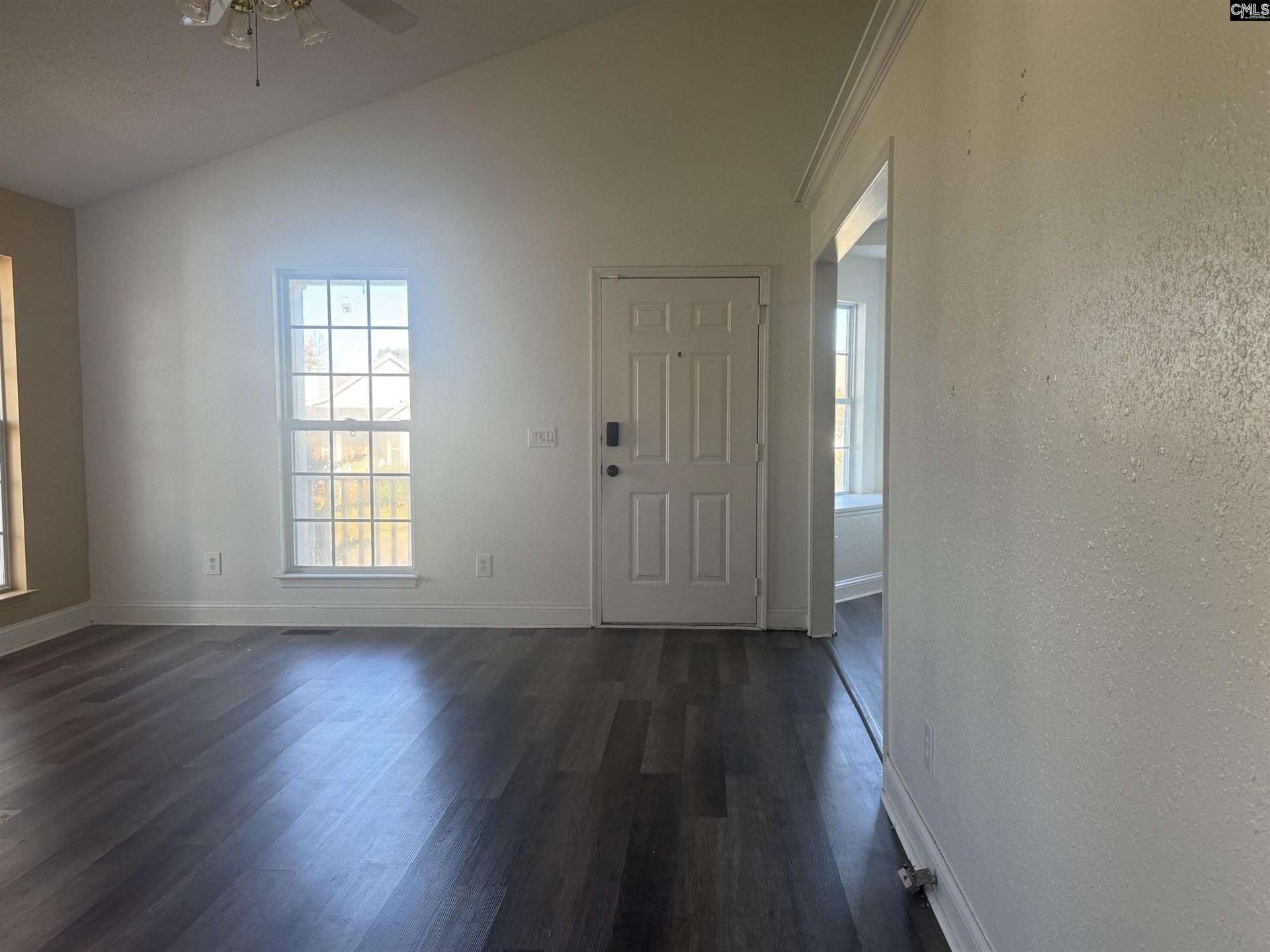 1104 May Oak Circle  Photo 8
