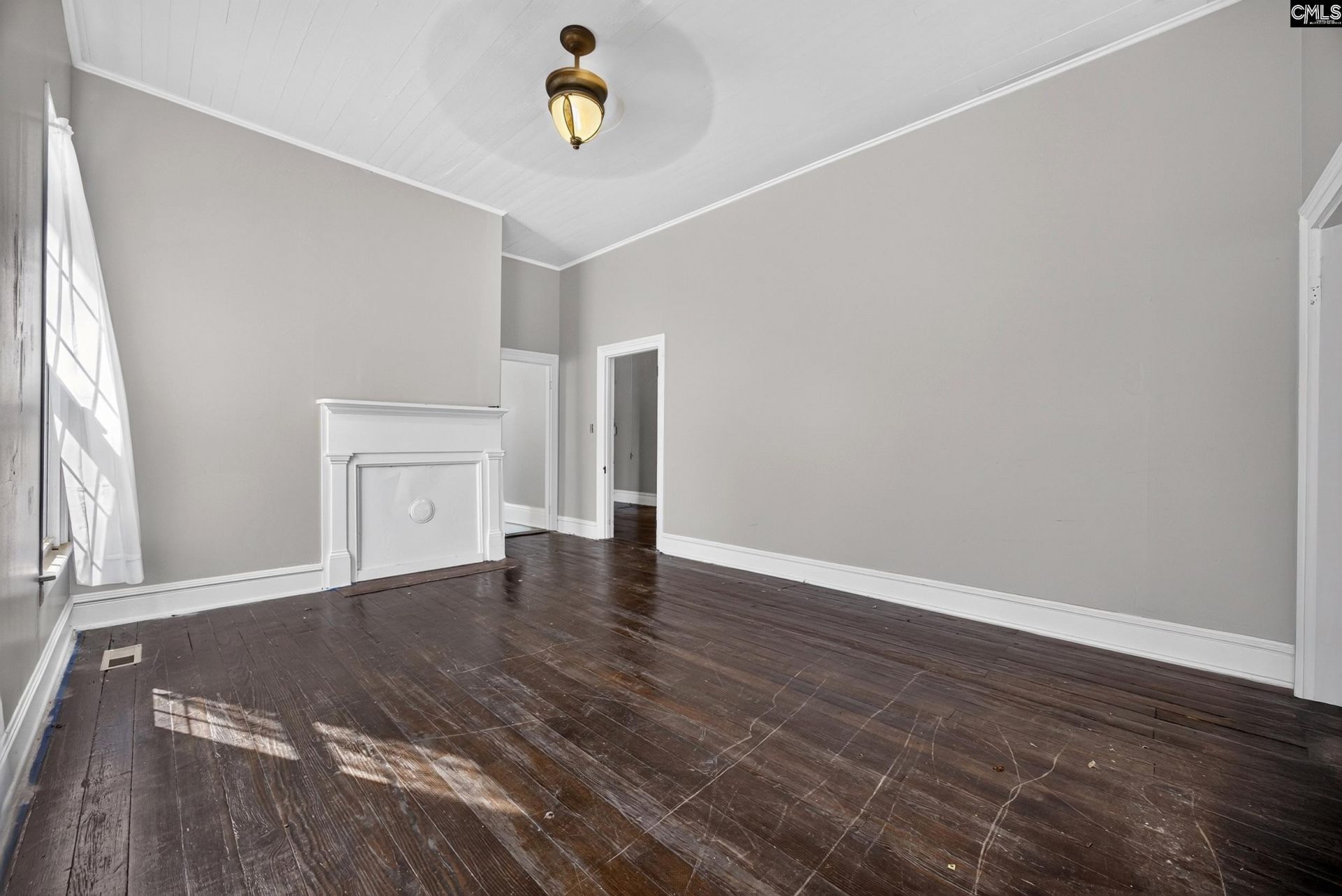 137 Railroad Avenue  Photo 12