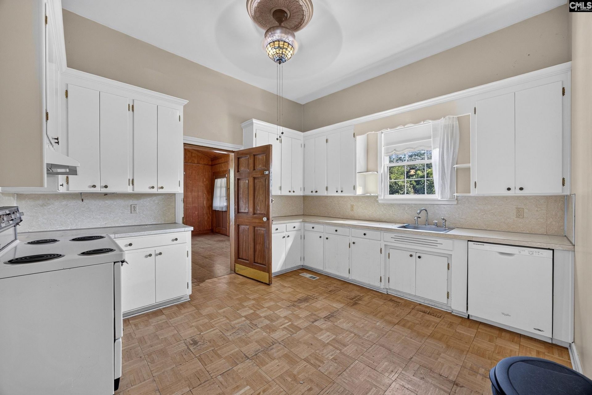 137 Railroad Avenue  Photo 13