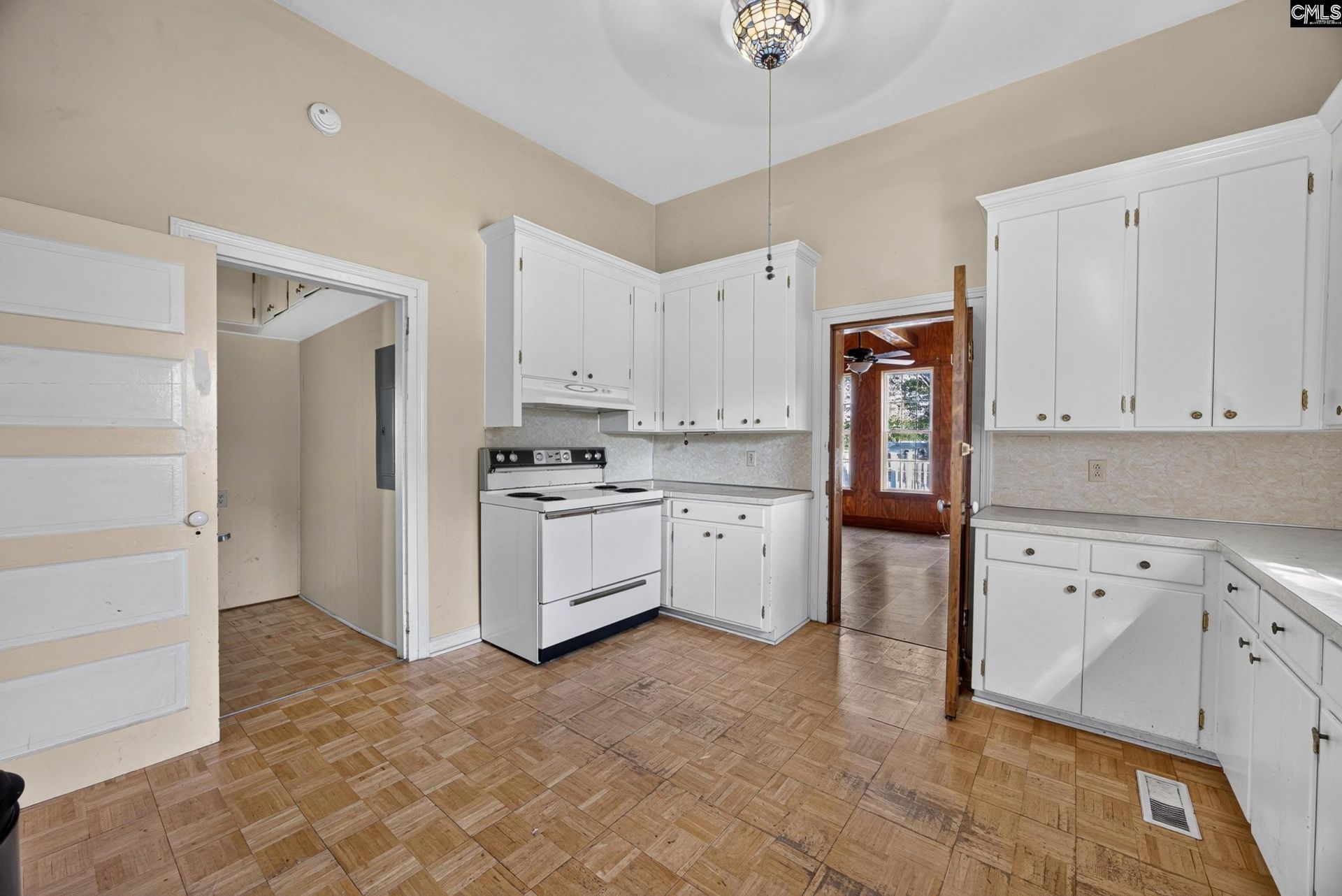 137 Railroad Avenue  Photo 14