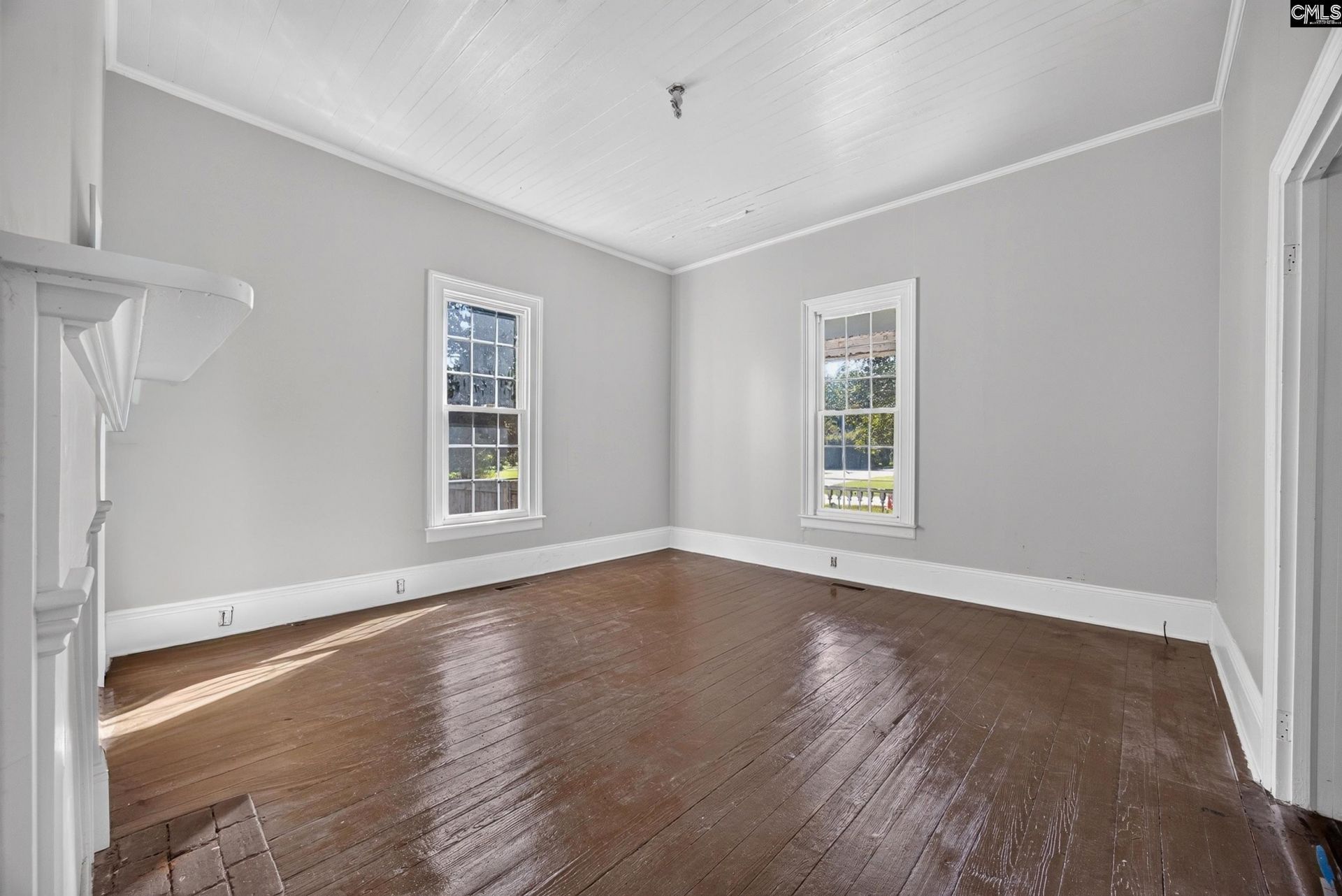 137 Railroad Avenue  Photo 17