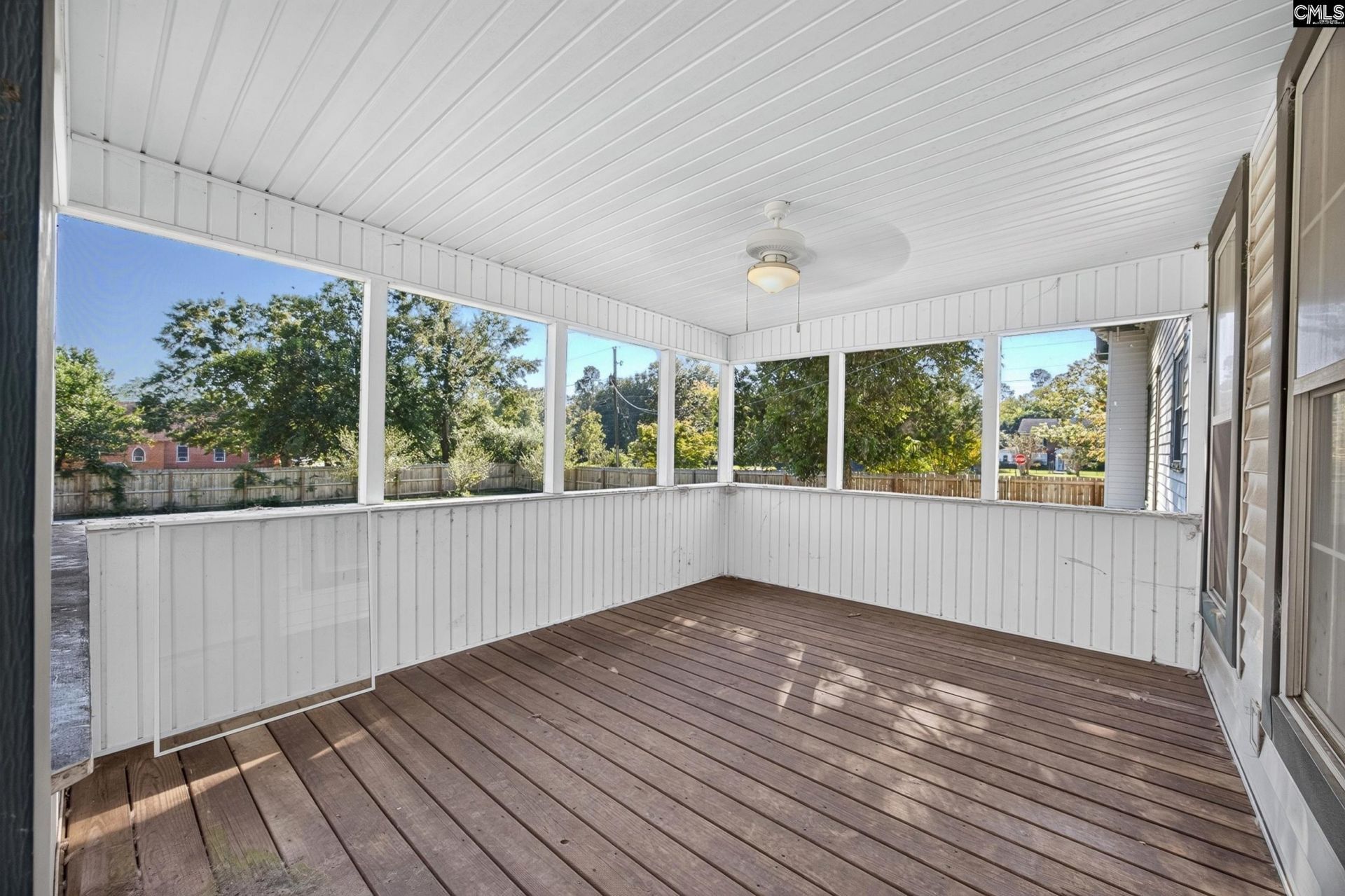 137 Railroad Avenue  Photo 23