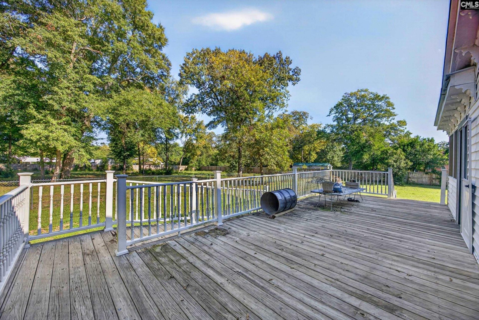 137 Railroad Avenue  Photo 24