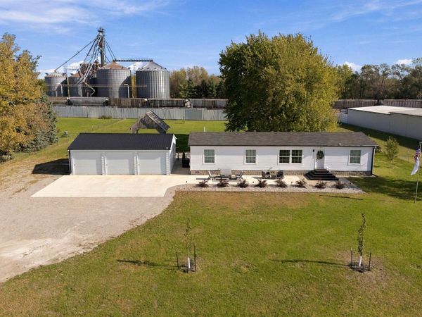 7125 La Porte Road, Washburn, IA 50702