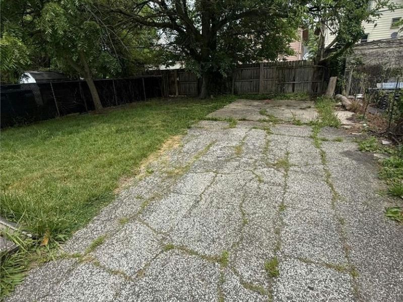 1485 E 172nd Street, Cleveland, OH 44110 Photo 2