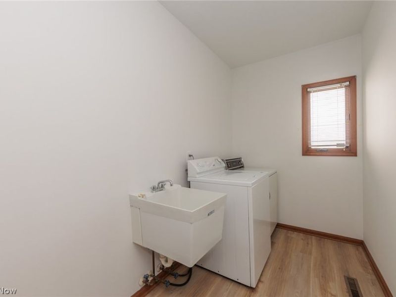 6624 Springdale Drive , Middleburg Heights, OH 44130 Photo 18