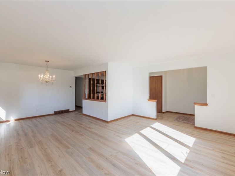 6624 Springdale Drive , Middleburg Heights, OH 44130 Photo 5