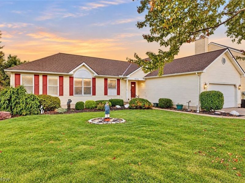5900 S Mayflower Drive , Lorain, OH 44053 Photo 1