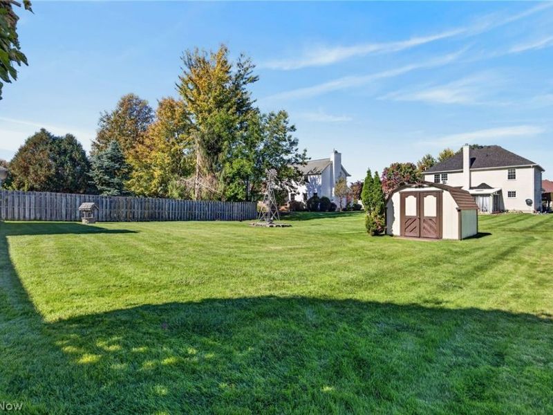 5900 S Mayflower Drive , Lorain, OH 44053 Photo 33