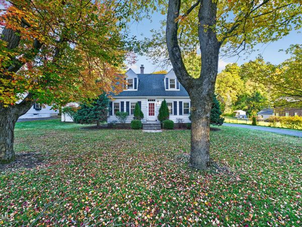 971 Riverview Road, Niskayuna, NY 12309