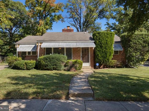 6707 ADELPHI ROAD, HYATTSVILLE, MD 20782