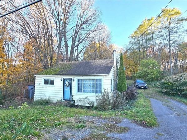 2863 E Main Street , Parish, NY 13131