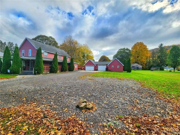 209 State Park Avenue , Salamanca, NY 14779
