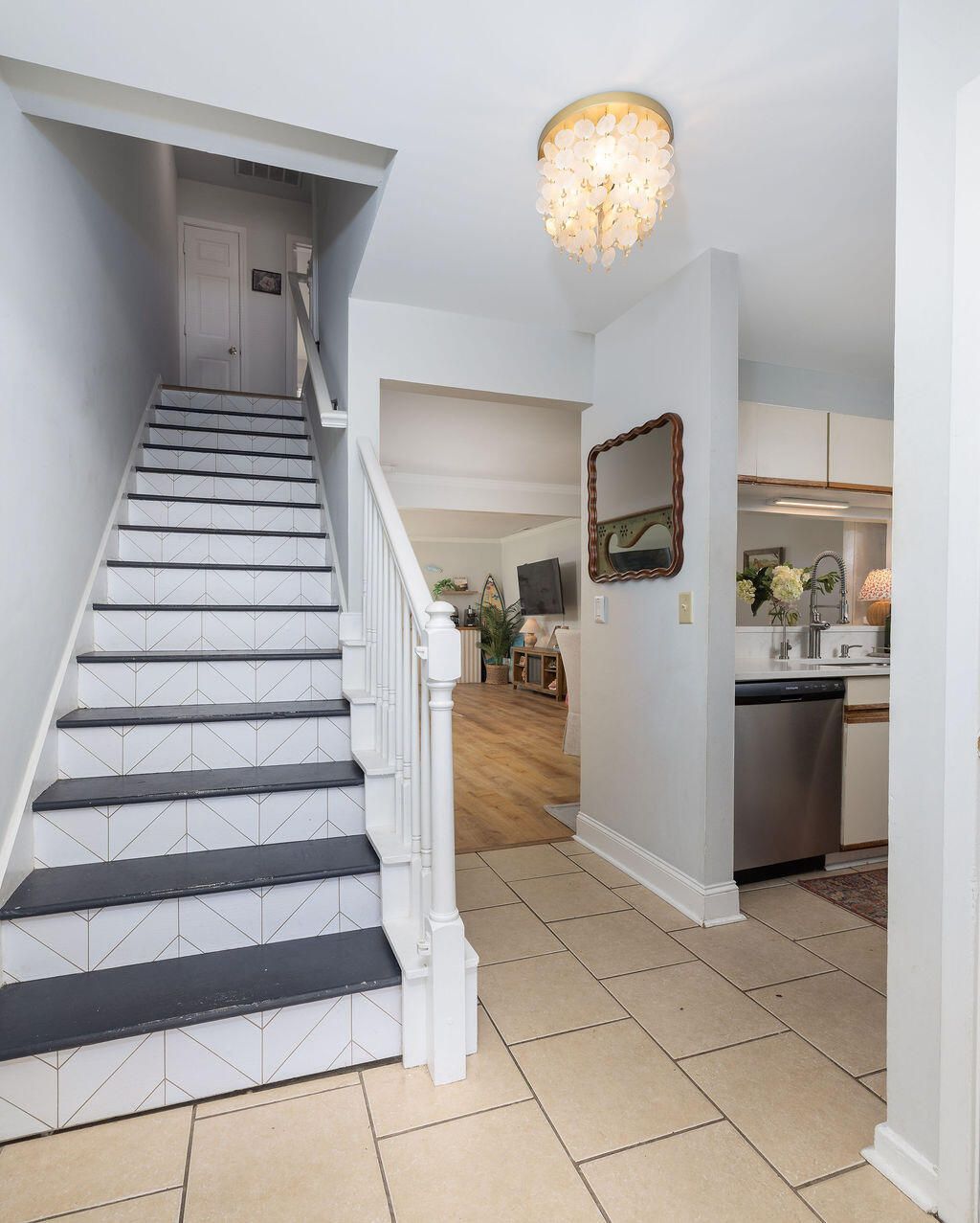 262 Stefan Drive Photo 10