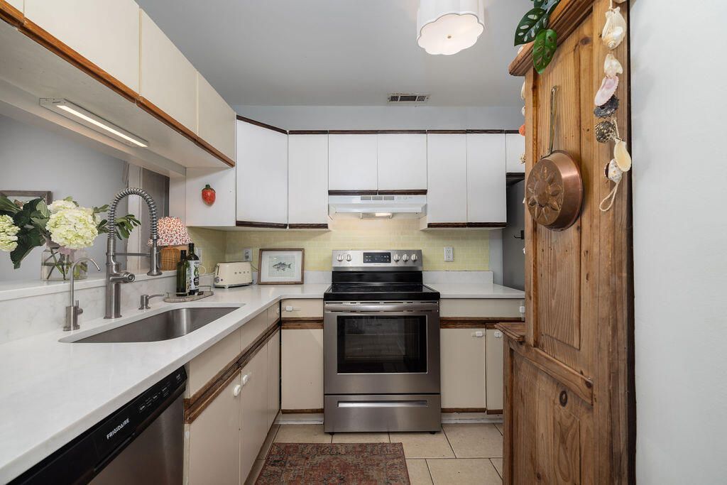 262 Stefan Drive Photo 11