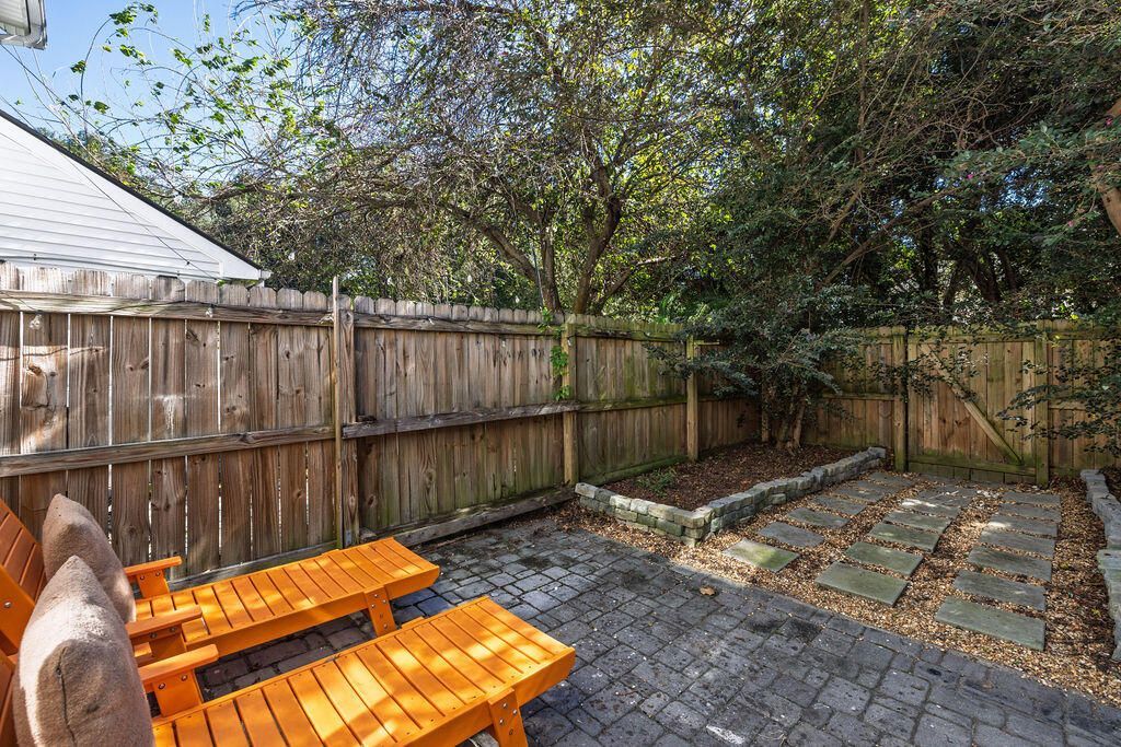 262 Stefan Drive Photo 5