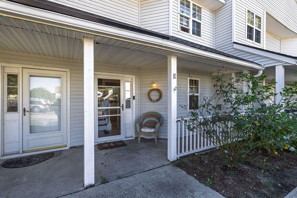 262 Stefan Drive Photo 7